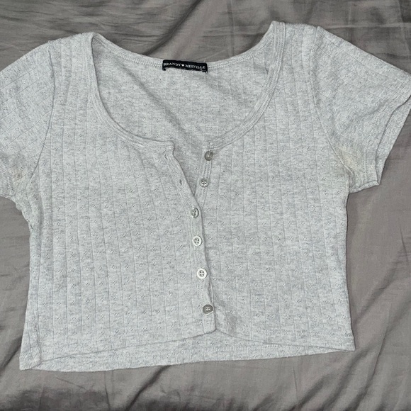 Button up - Picture 3 of 5